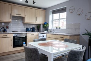 Apartment, 2 Bedrooms | Private kitchen | Fridge, microwave, oven, stovetop - Trafford Place (Manchester)