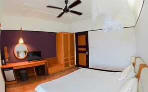 1 bedroom, WiFi - Sun & Sea Resort- Standard unit 22 (Thuan An)