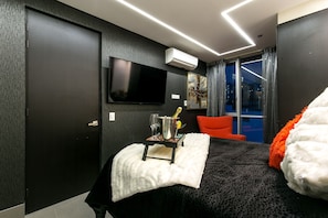 1 bedroom, in-room safe, free WiFi - Luxury Junior suite with jacuzzi and balcony (Medellín)