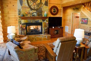 智能电视、壁炉、桌上足球