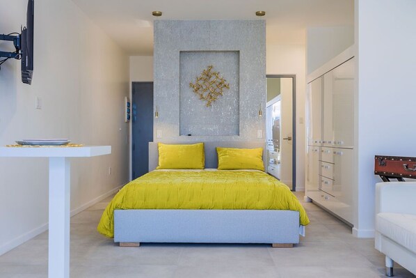 Studio có thiết kế đặc sắc, 1 giường cỡ queen | Bàn ủi/dụng cụ ủi quần áo, truy cập Internet không dây miễn phí 