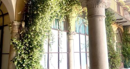 CHARM AND HISTORY APARTMENT IN BRESCIA CENTER