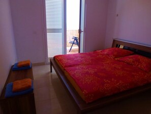 3 chambres, fer et planche à repasser, Wi-Fi gratuit
