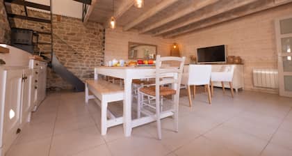 Charming fisherman's cottage in the town centre