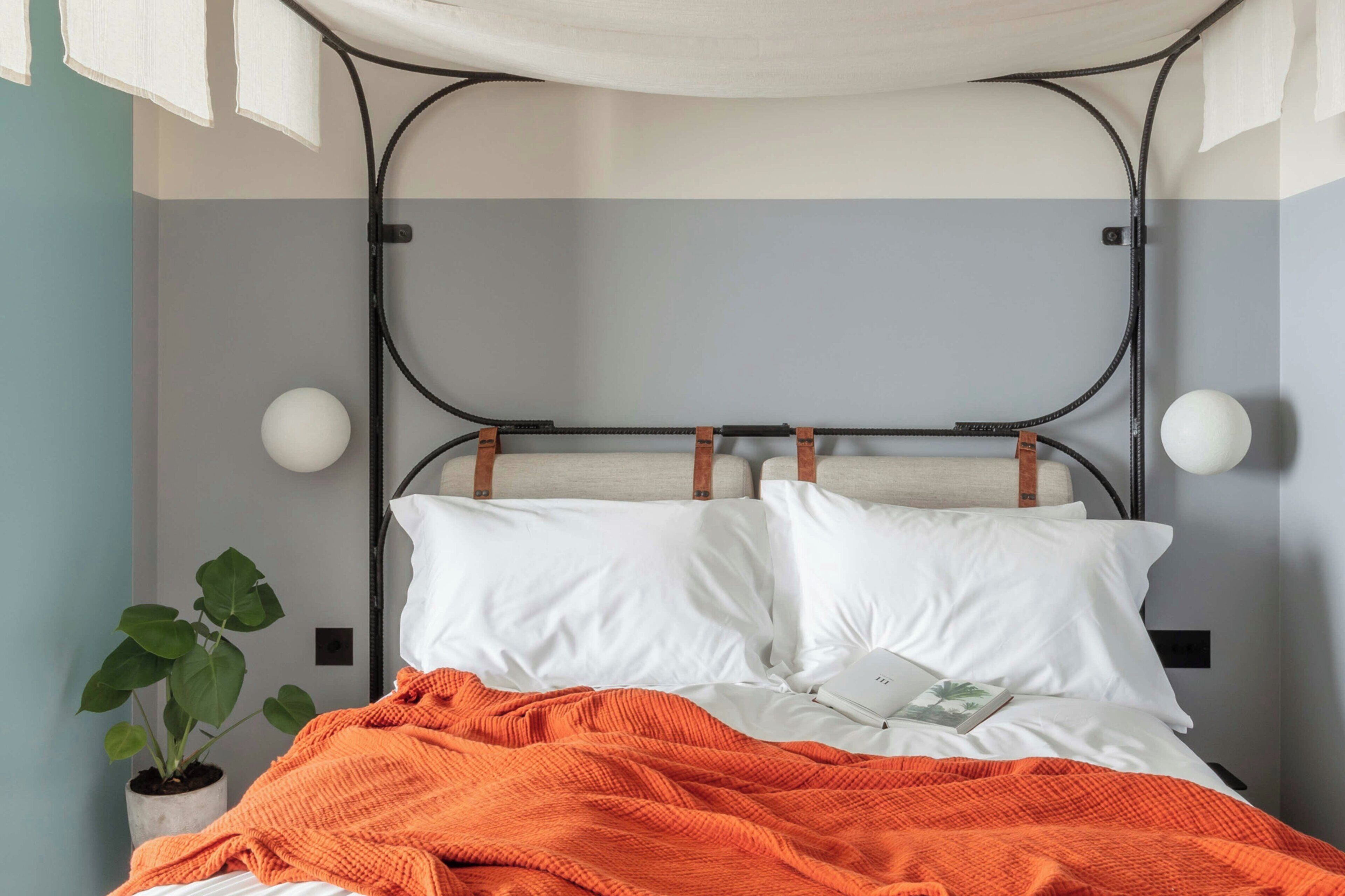 Premium bedding, in-room safe, laptop workspace, blackout drapes