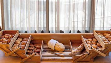 Petit déjeuner buffet