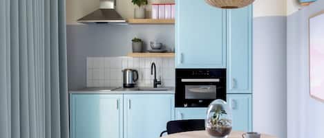 Téléviseur connecté de 42 po avec télévision numérique, téléviseur