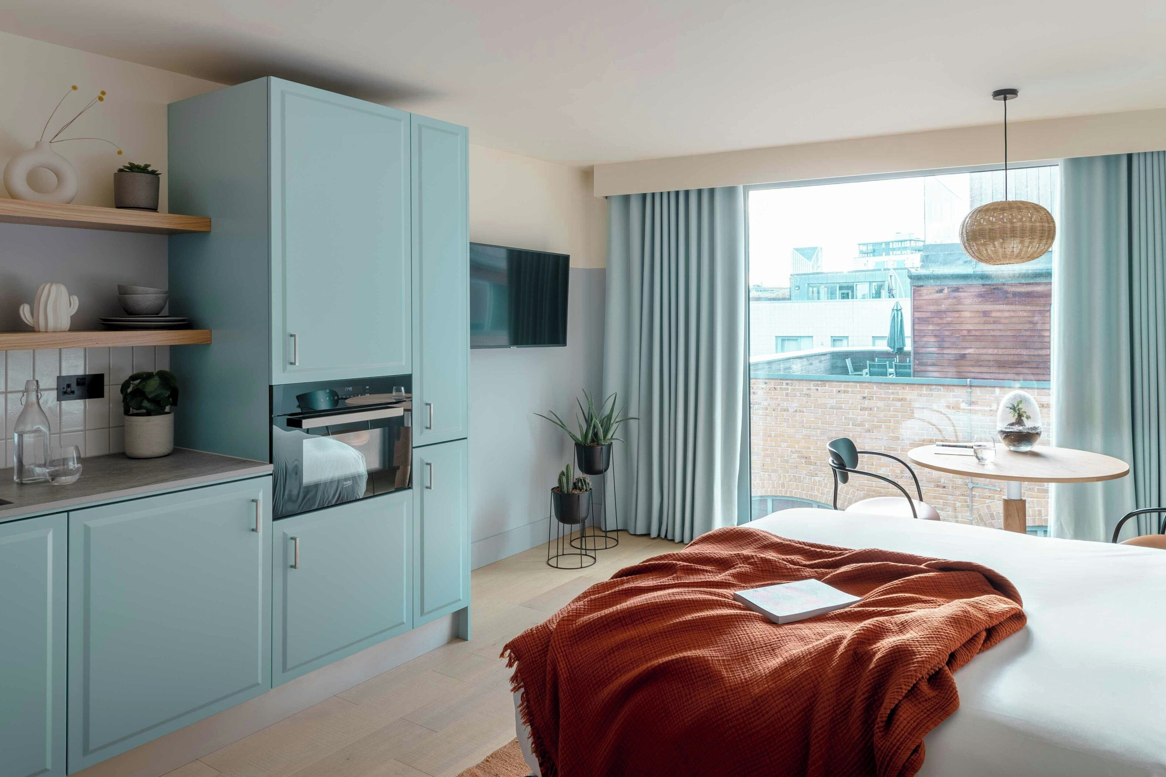 City Studio | Premium bedding, in-room safe, laptop workspace, blackout drapes