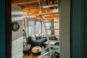 Living area - Múlakot Cosy Cabins (Borgarbyggd)