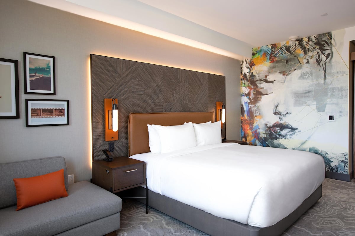 Premium bedding, pillowtop beds, minibar, in-room safe