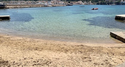 Villa overlooking the Port of Andratx with private pool