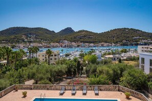 Pool - Villa overlooking the Port of Andratx with private pool (Port D'Andratx)