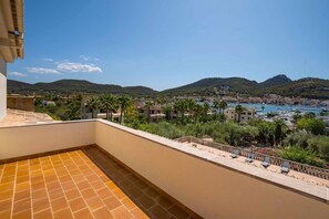 Terrace/patio - Villa overlooking the Port of Andratx with private pool (Port D'Andratx)