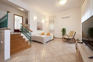 1 chambre, Wi-Fi gratuit, draps fournis