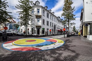 Deluxe Apartment, 1 Bedroom | Street view - Apartment FR8 (Reykjavik)
