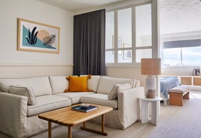 49 吋LED 電視連有線電視頻道