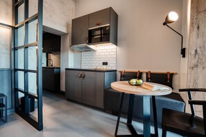 Superior Loft (Panorama) | Private kitchen | Espresso maker - CLOUD No7 LOFTS (Stuttgart)