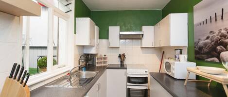 Two-Bedroom Apartment | Private kitchen