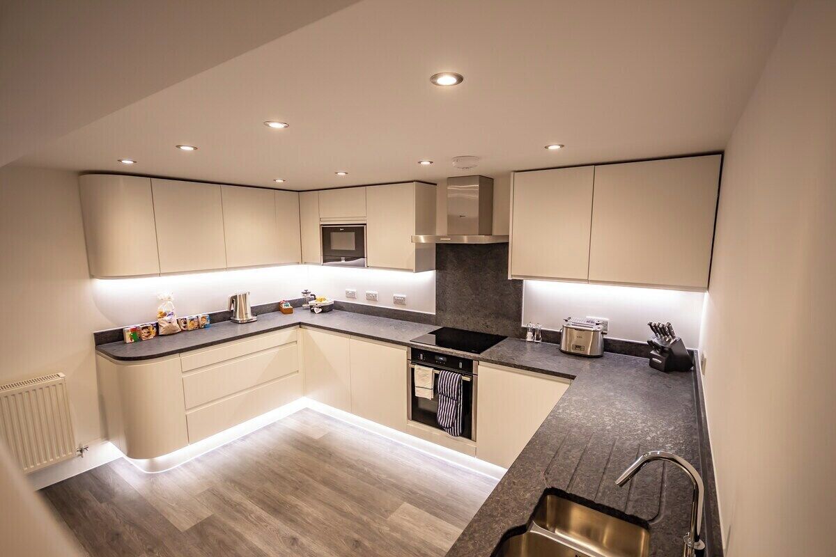 House (4 Bedrooms) | Private kitchen | Fridge, microwave, oven, dishwasher