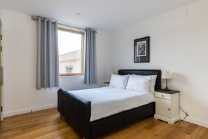 2 Schlafzimmer, Bügeleisen/Bügelbrett, Reisekinderbett, kostenloses WLAN