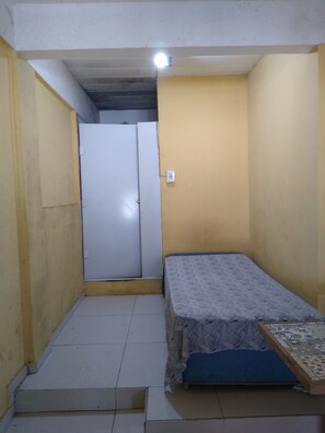 Chambre Simple | 1 chambre, Wi-Fi gratuit, draps fournis