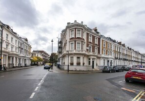 Mặt tiền nơi lưu trú