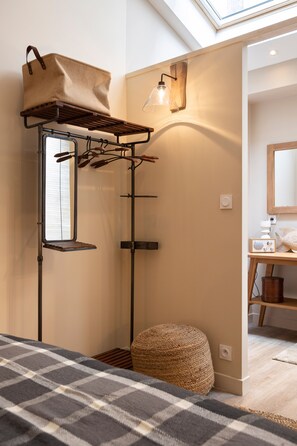 3 bedrooms, iron/ironing board, free WiFi, bed sheets - COTTAGE LIVINGSTONE - 3 chambres dans le centre historique (Rennes)