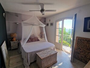 3 多间卧室、熨斗/熨衣板、WiFi、床单