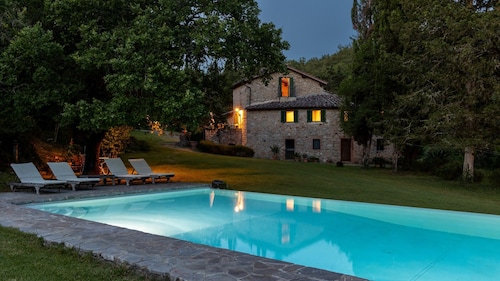 VILLA GAIA - Five Bedroom Villa, Sleeps 10