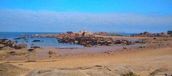 Vacation home on the Pink Granite Coast