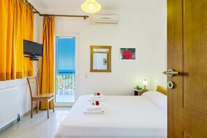 3 bedrooms, travel cot, free WiFi