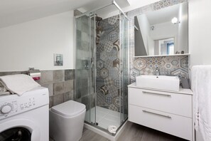 Doccia, set di cortesia gratuito, asciugacapelli