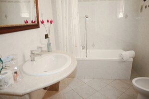 Bathroom - I tre Golfi Itaca (San Vito Lo Capo)