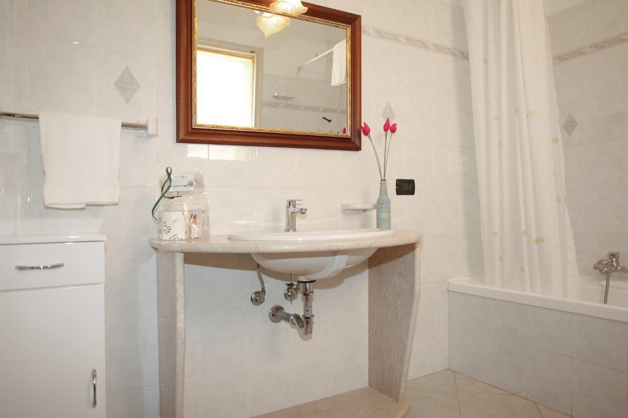 Apartment, 2 Schlafzimmer | Badezimmer
