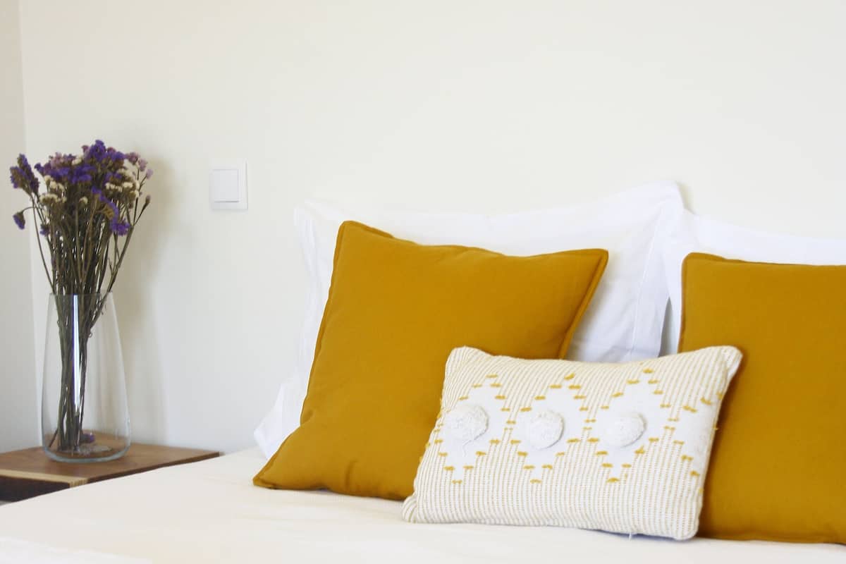 1 bedroom, hypo-allergenic bedding, laptop workspace, blackout curtains