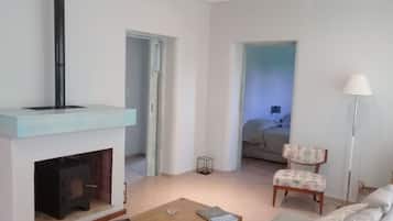 3 habitaciones, escritorio, sistema de insonorización y wifi gratis