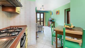 Apartemen, 2 kamar tidur | Dapur pribadi | Lemari es besar, oven, kompor, dan mesin espresso