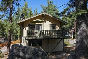 Exterior - Ski Home Minutes from Lake and Heavenly - Ski and Summer Monthly Lease Available (South Lake Tahoe)