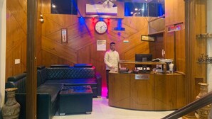 Reception - Hotel red inn (Gurugram)