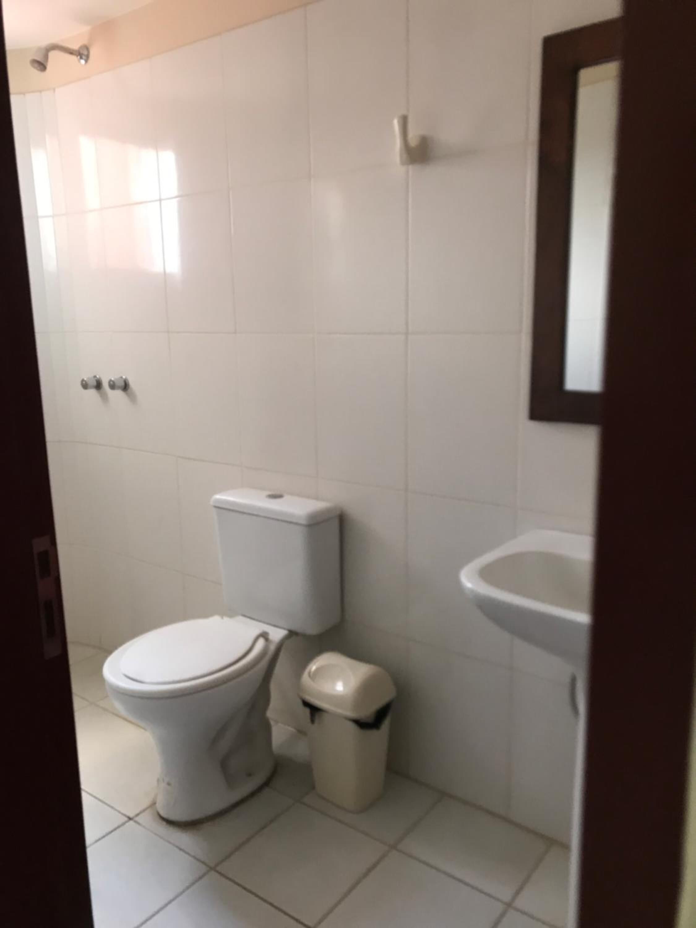 shower, towels, soap, shampoo