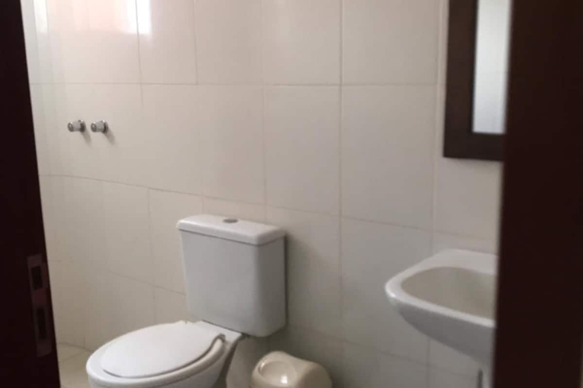 shower, towels, soap, shampoo