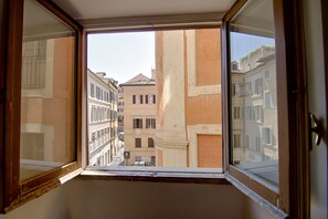 Departamento, baño privado, vista a la ciudad (Rinidia Roma Centro) | Vista desde la propiedad