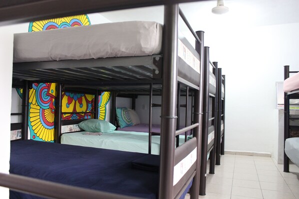 Shared Dormitory, Mixed Dorm, 14 Beds