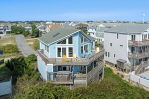 Exterior - Gone To Sea: Oceanfront, Spa, Great ocean views! (Corolla)