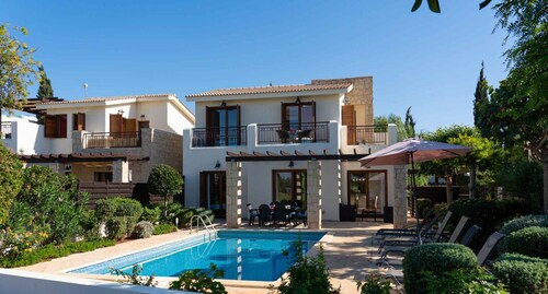 Villa HG24 Cardia - Drei Schlafzimmer Villa, Schläft 6