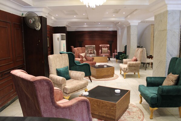 Lobby sitting area - Maxim Hotel (Cairo)