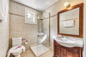 Shower, towels