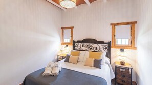 2 bedrooms, iron/ironing board, travel cot, WiFi