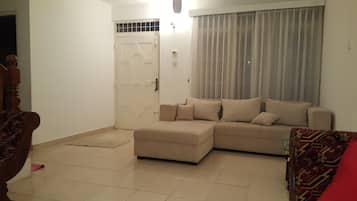 Kawasan tempat duduk lobi