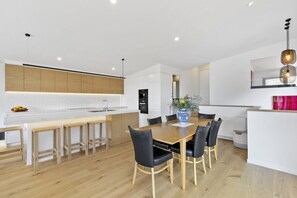 Dining - Seahaven - Brilliant Location, Stunning Modern Features (Lorne)